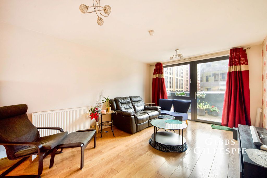 Property photo 3 of 10 Photo