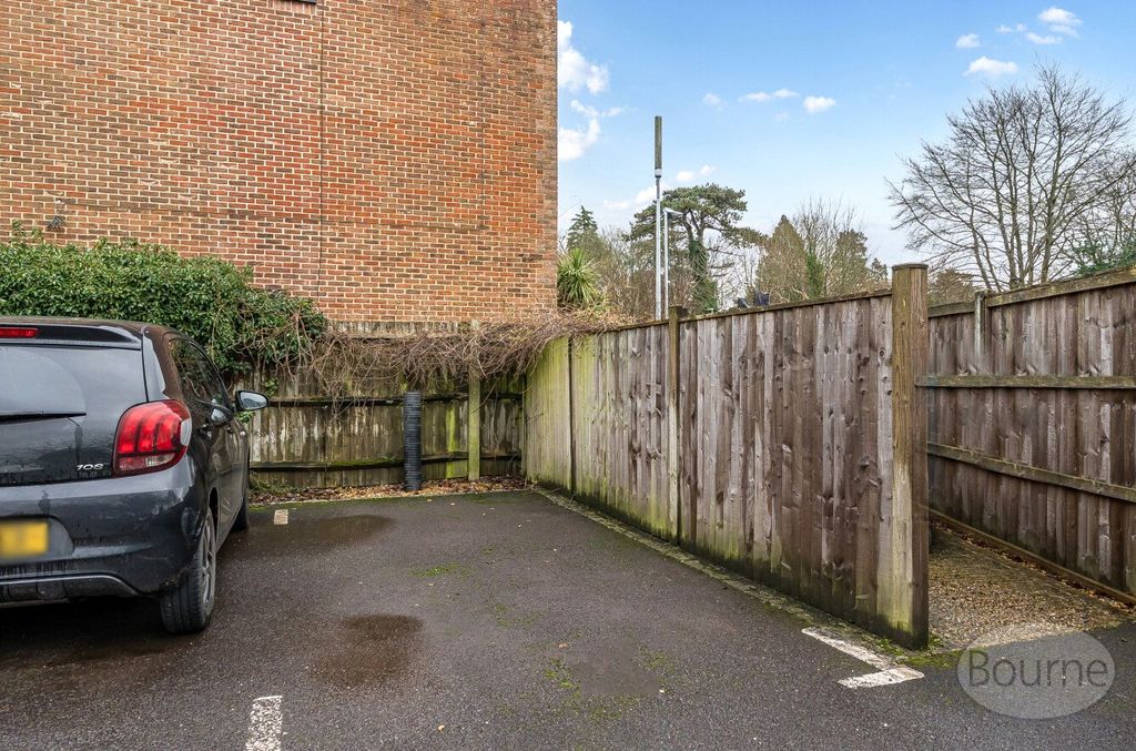 Additional image 17 of 2 bed flat for saleStation Road, Liphook, Hampshire GU30