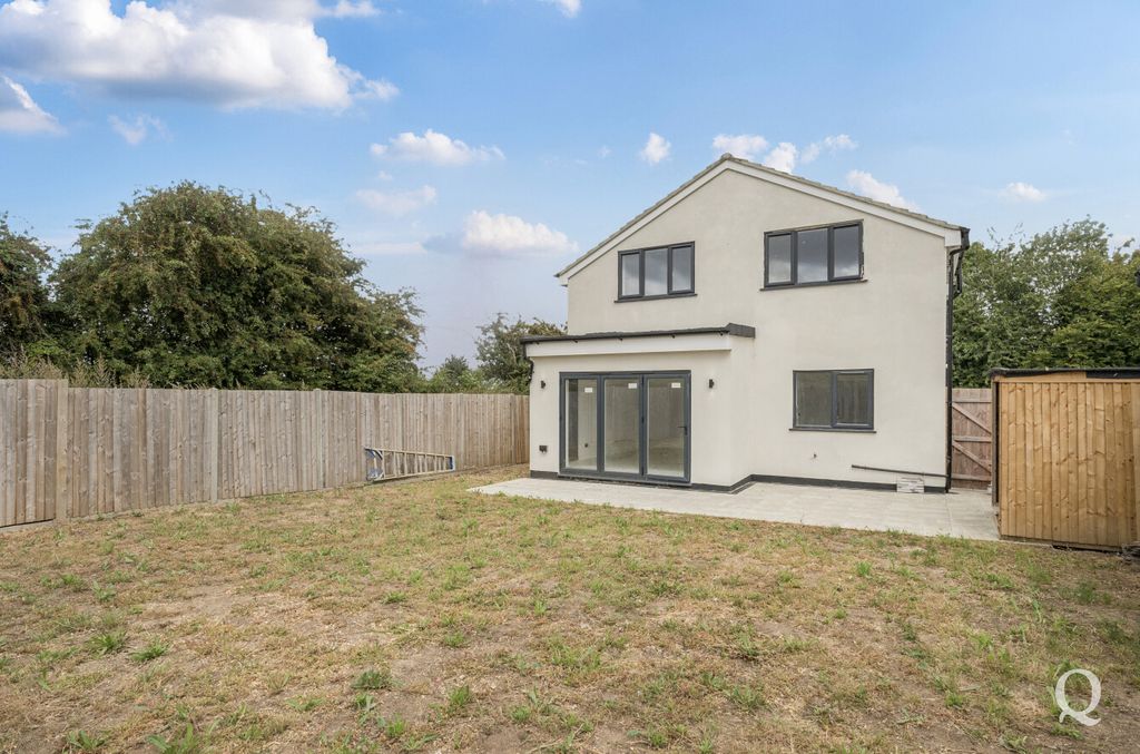Property photo 3 of 17 90034A36-1d1F-45c...