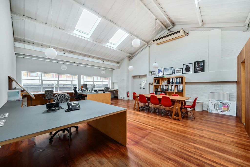 Property photo 1 of 20 138407936924Fe5c9412A.Jpg