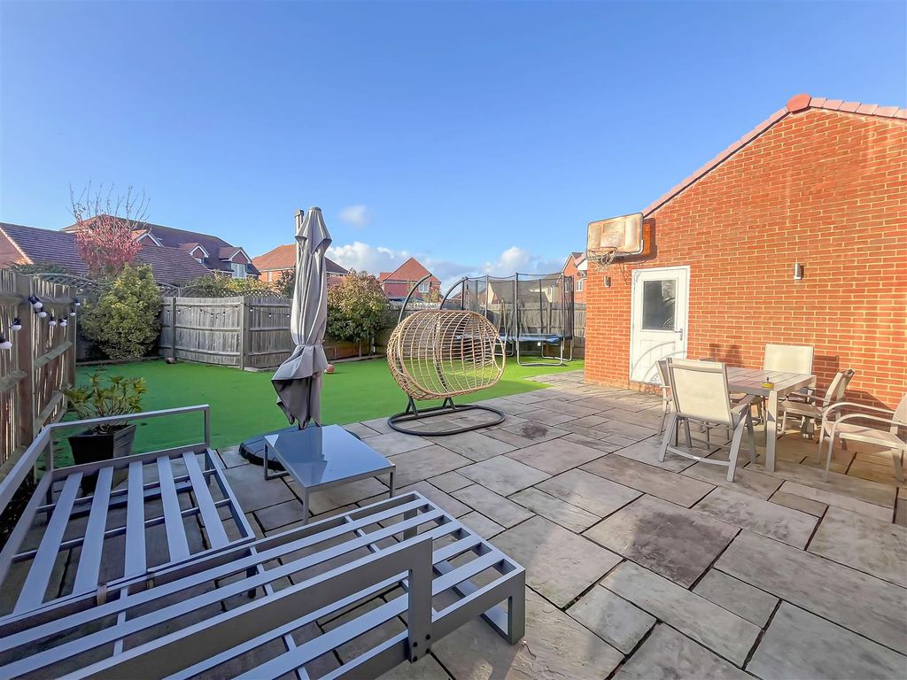 Property photo 2 of 15 Image00011.Jpg