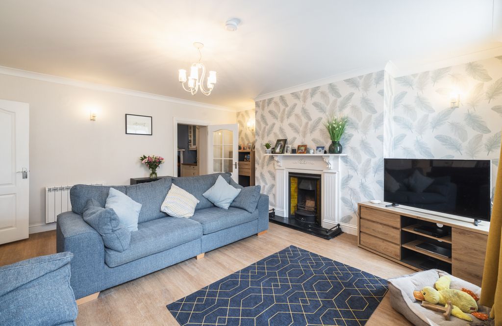 Additional image 12 of 2 bed flat for saleLe Mont Pinel, St. Helier, Jersey JE2