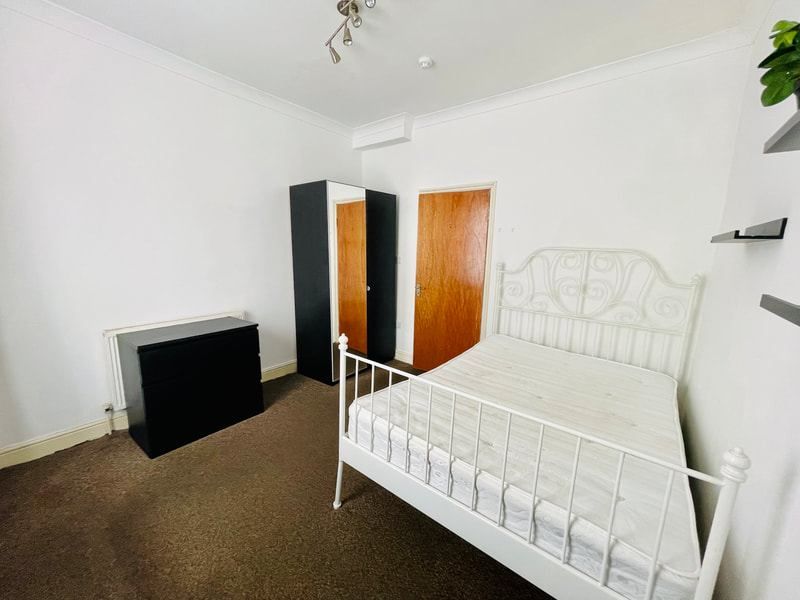 Property photo 1 of 3