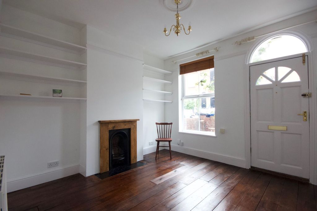 Property photo 3 of 11