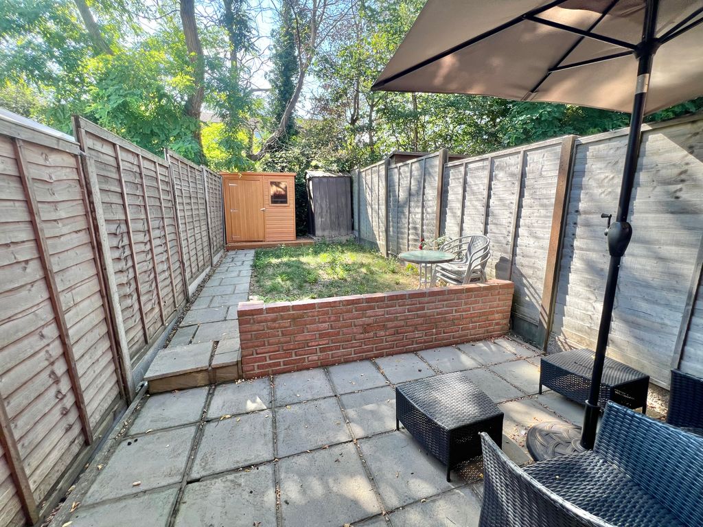 Property photo 2 of 12