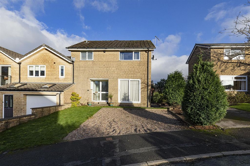 Property photo 1 of 25