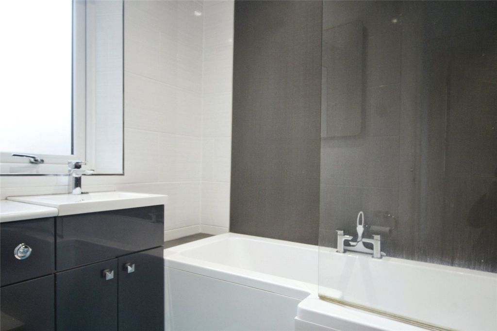 Property photo 3 of 6 Picture No. 03