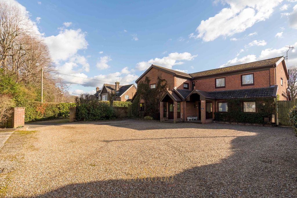 Property photo 1 of 38