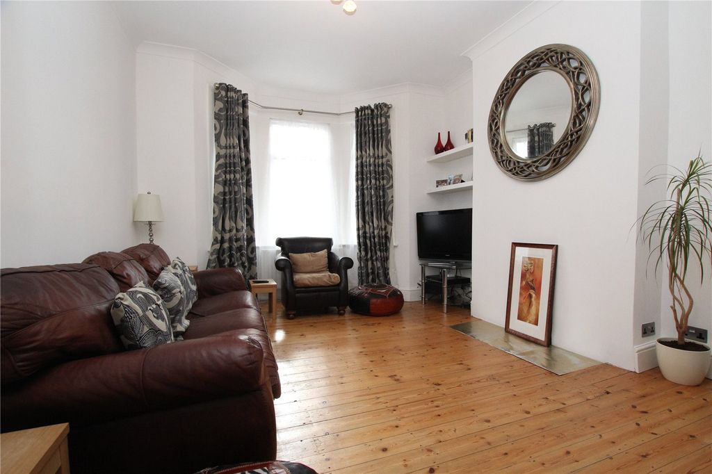 Property photo 2 of 27 Picture 2