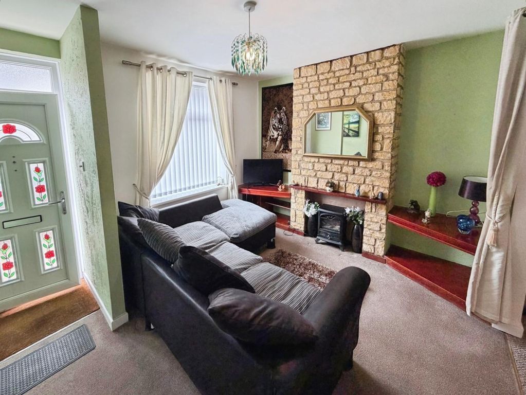 Property photo 3 of 24 F0820985--4B97-B30D-1A11E3Bf4E30-26868-00000944F03