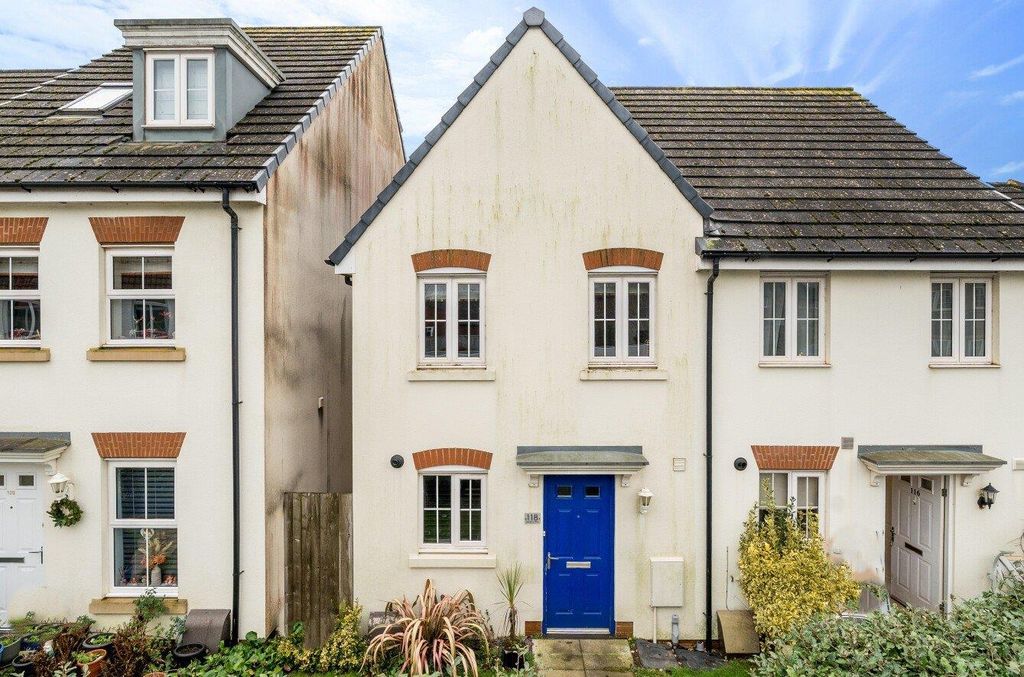 Property photo 1 of 12 118 Swallow Way