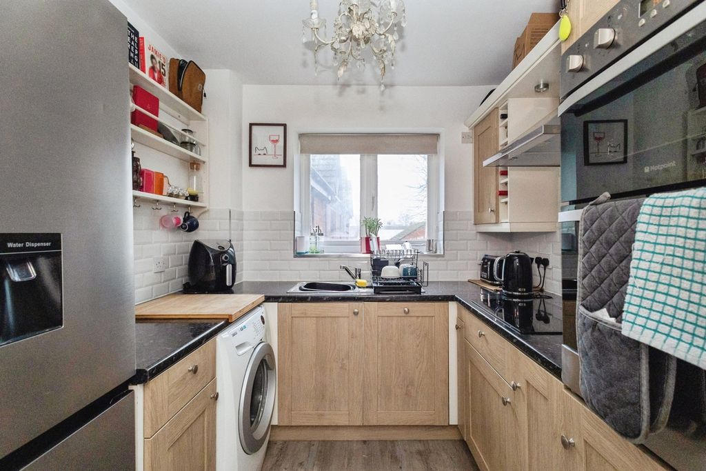 Property photo 2 of 13 Pbox-Img.Jpg