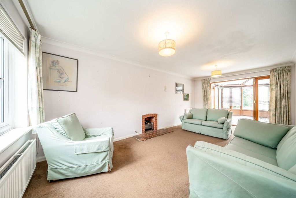 Property photo 2 of 7