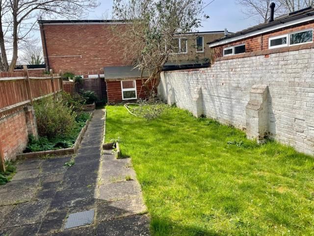 Property photo 3 of 11 Garden