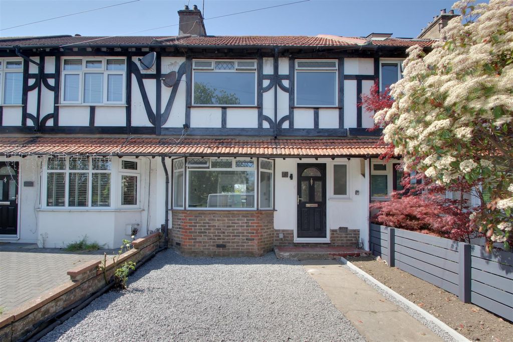 Property photo 1 of 12 External