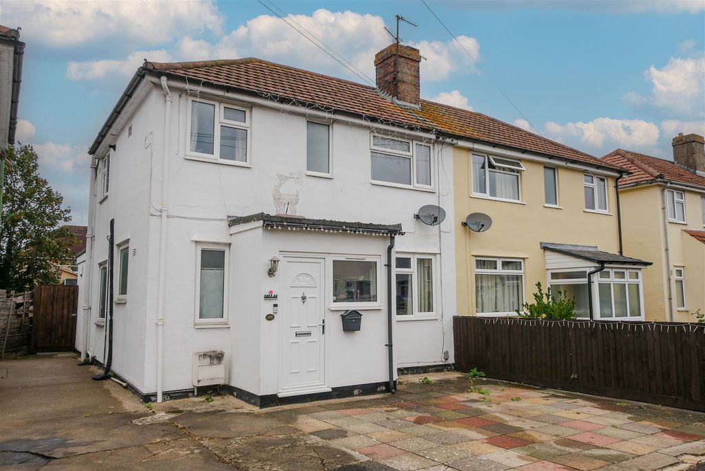 Property photo 1 of 14 Approach