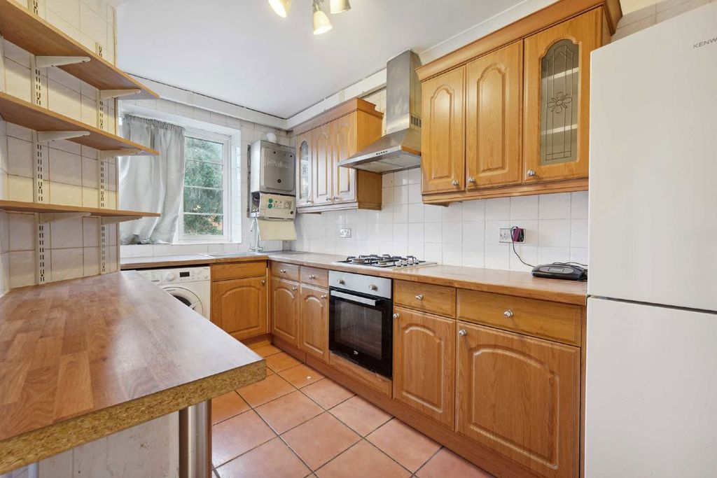 Property photo 2 of 5