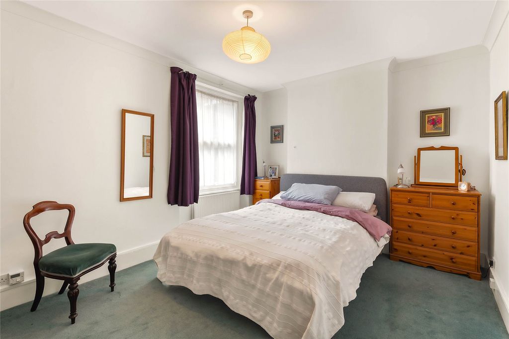 Property photo 3 of 8 Picture No. 02