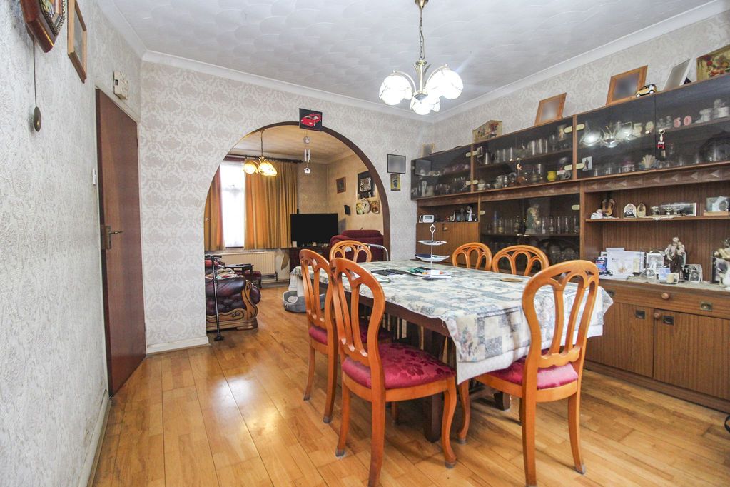Property photo 3 of 12 Dining Room