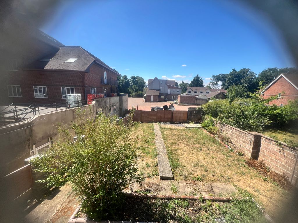 Property photo 2 of 4