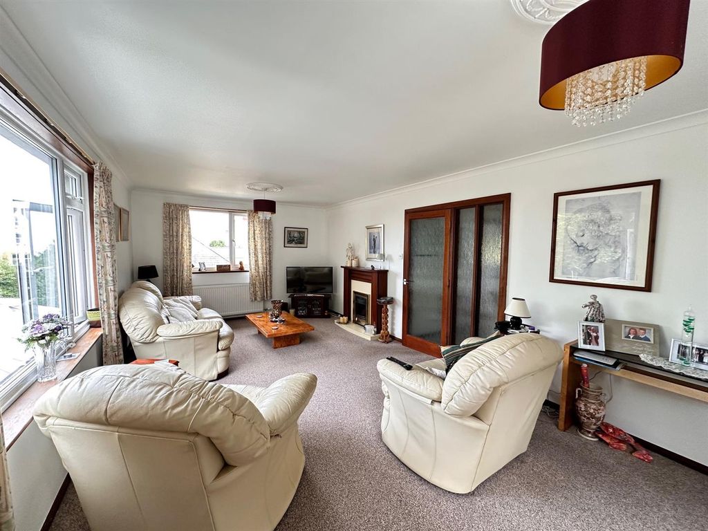 Property photo 3 of 14 Lounge 2.Jpg