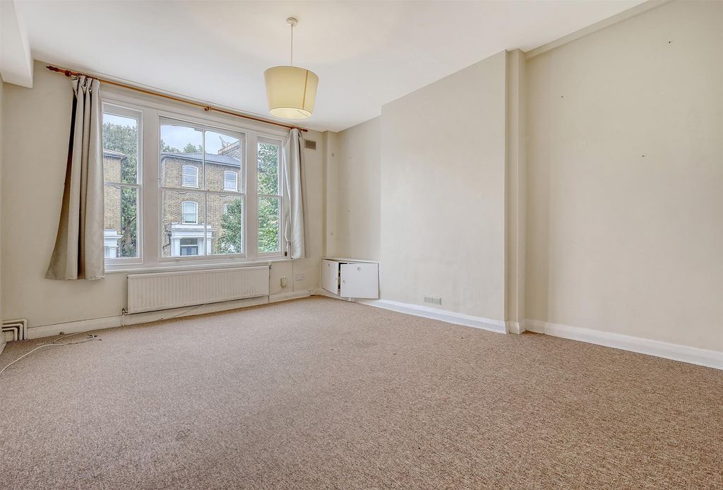 Property photo 2 of 9 2