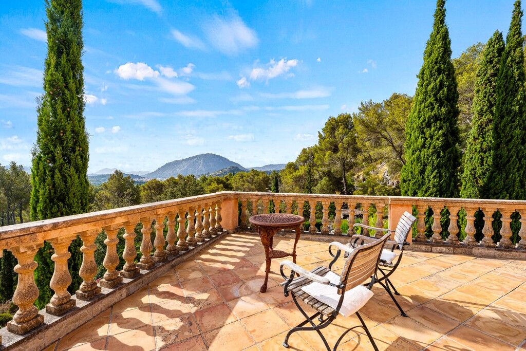 Property photo 3 of 20 Top Terrace (1)