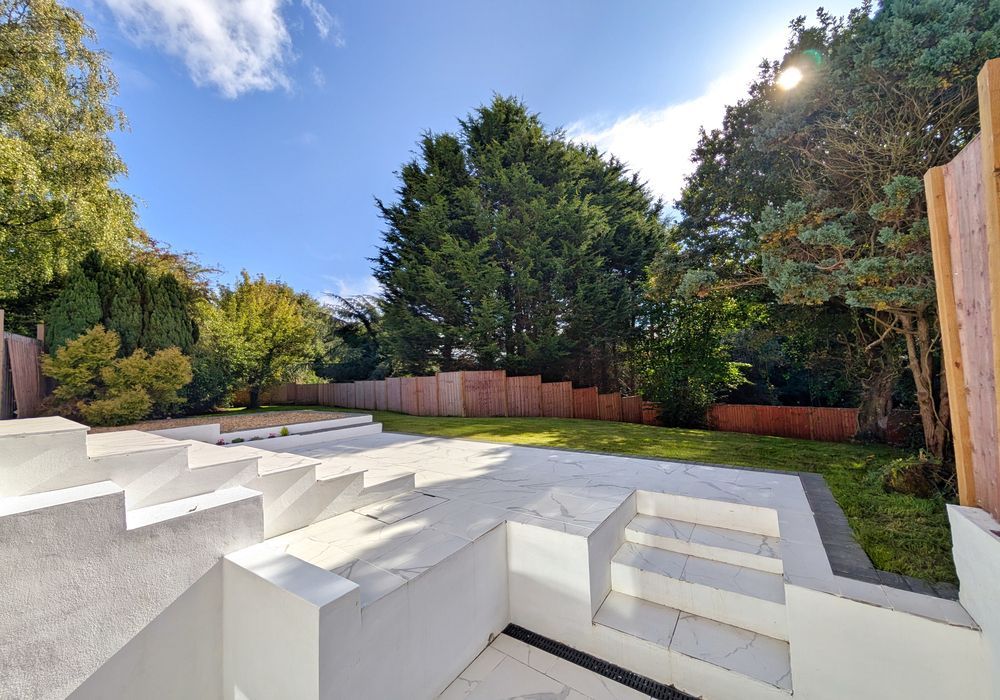 Property photo 3 of 33