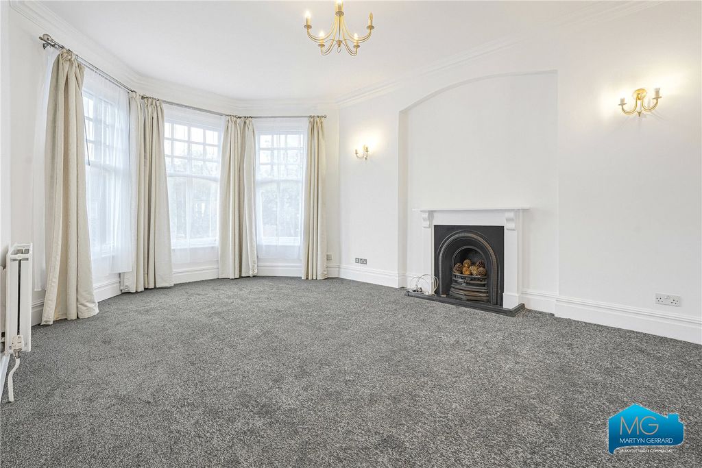 Property photo 3 of 12 Picture No. 30