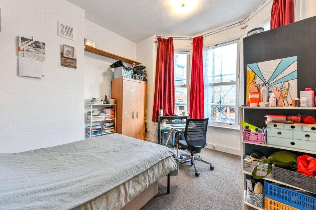 Property photo 2 of 11 Picture No. 13