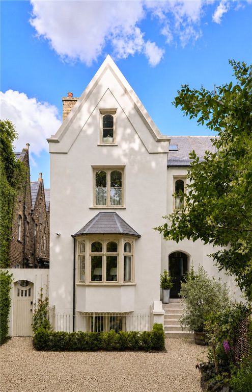 Property photo 1 of 16 External