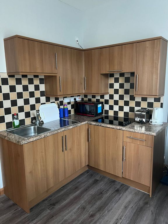 Property photo 1 of 5
