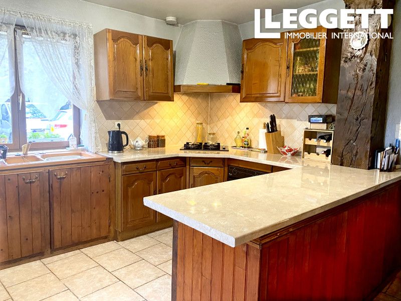 Property photo 3 of 10