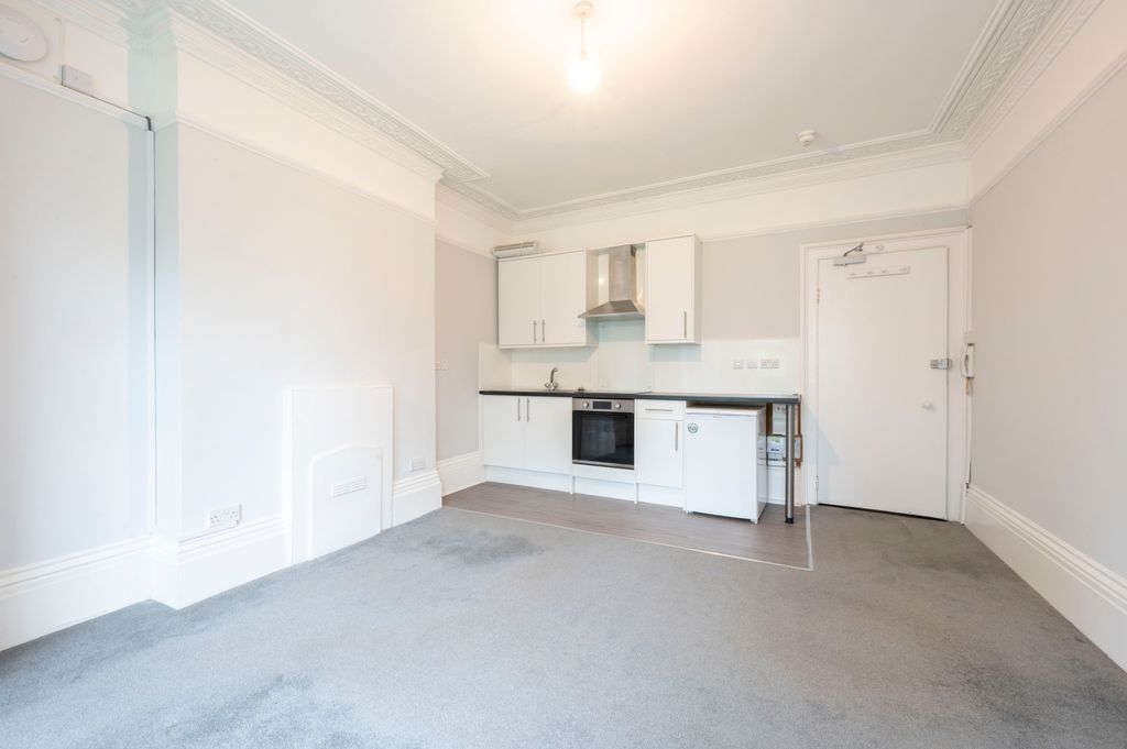 Property photo 3 of 6 Picture No. 03