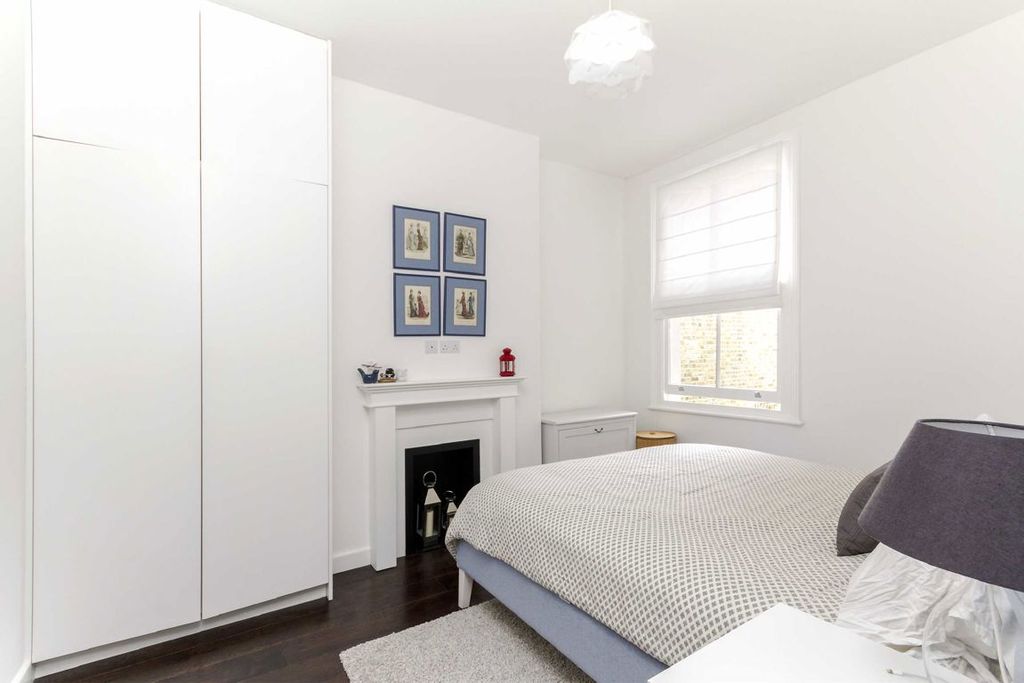 Property photo 3 of 6