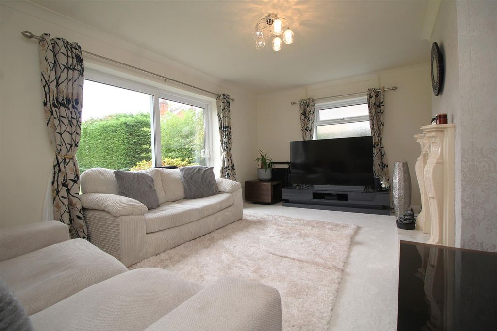 Property photo 3 of 12 Living Room 1.Jpg