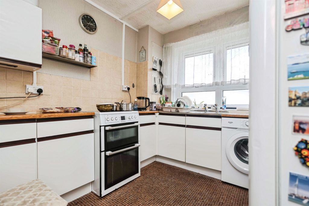 Property photo 3 of 17