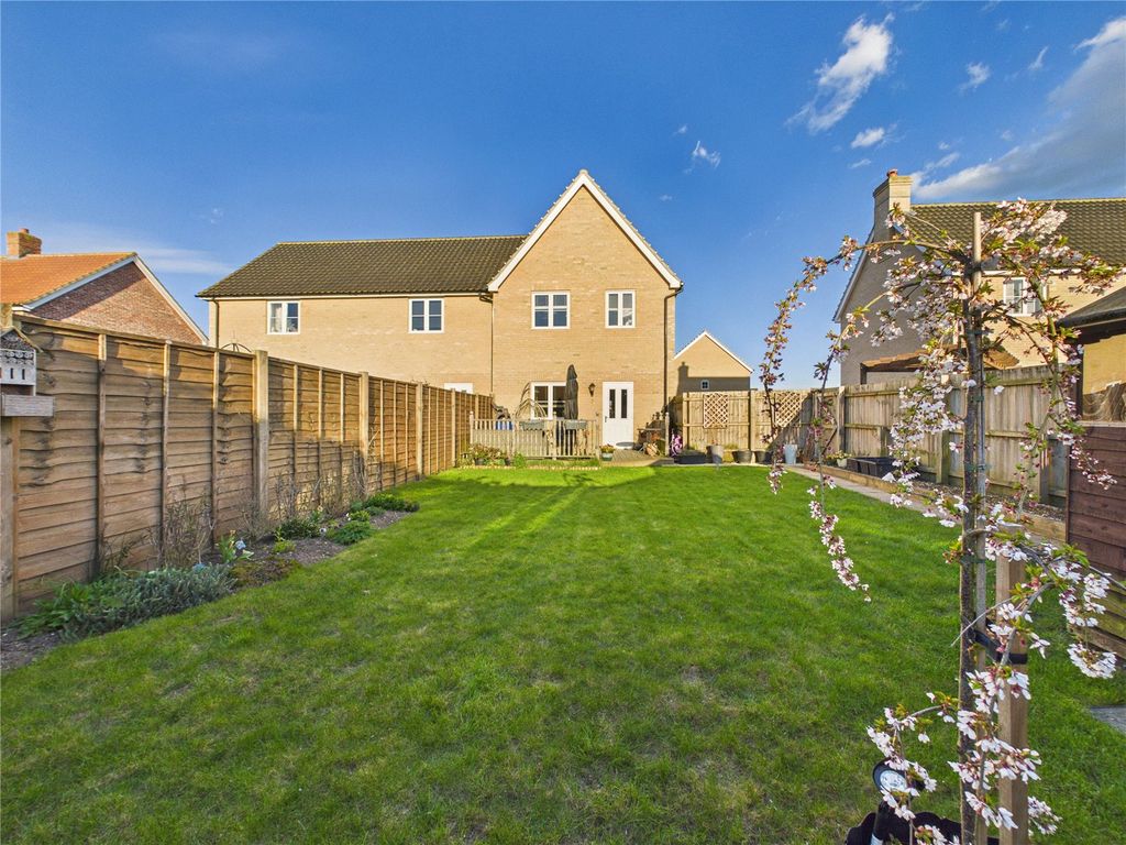 Property photo 3 of 15 Picture 3