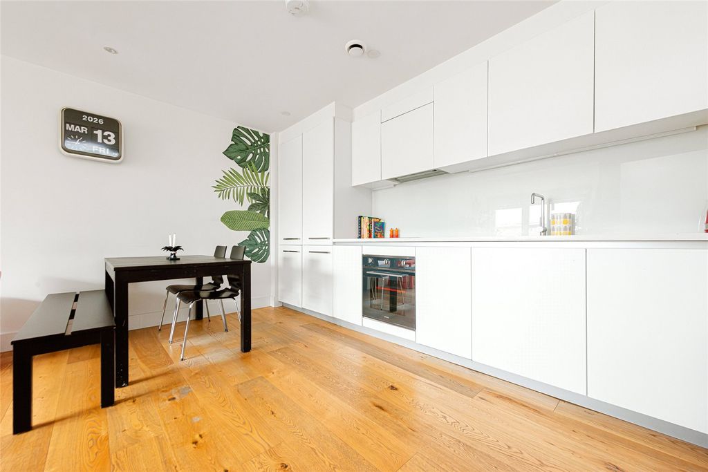 Property photo 3 of 22 Picture No. 18