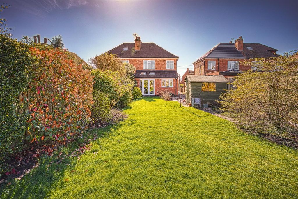 Property photo 2 of 14