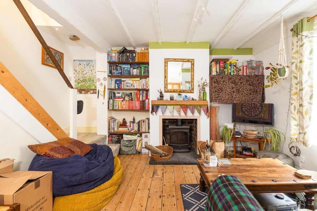 Property photo 3 of 32 Char0152.Jpg