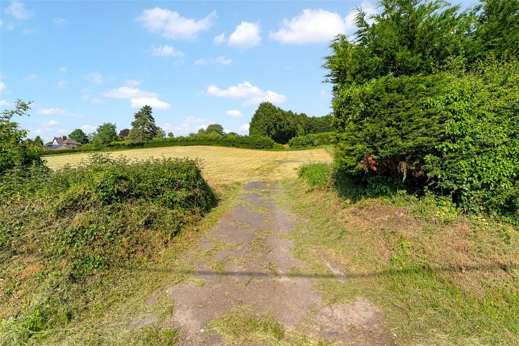 Property photo 2 of 10 Access
