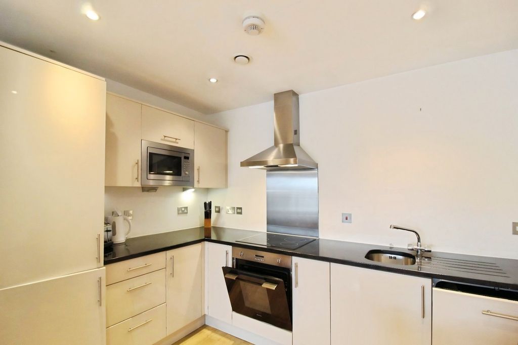 Property photo 3 of 9 Picture No. 12