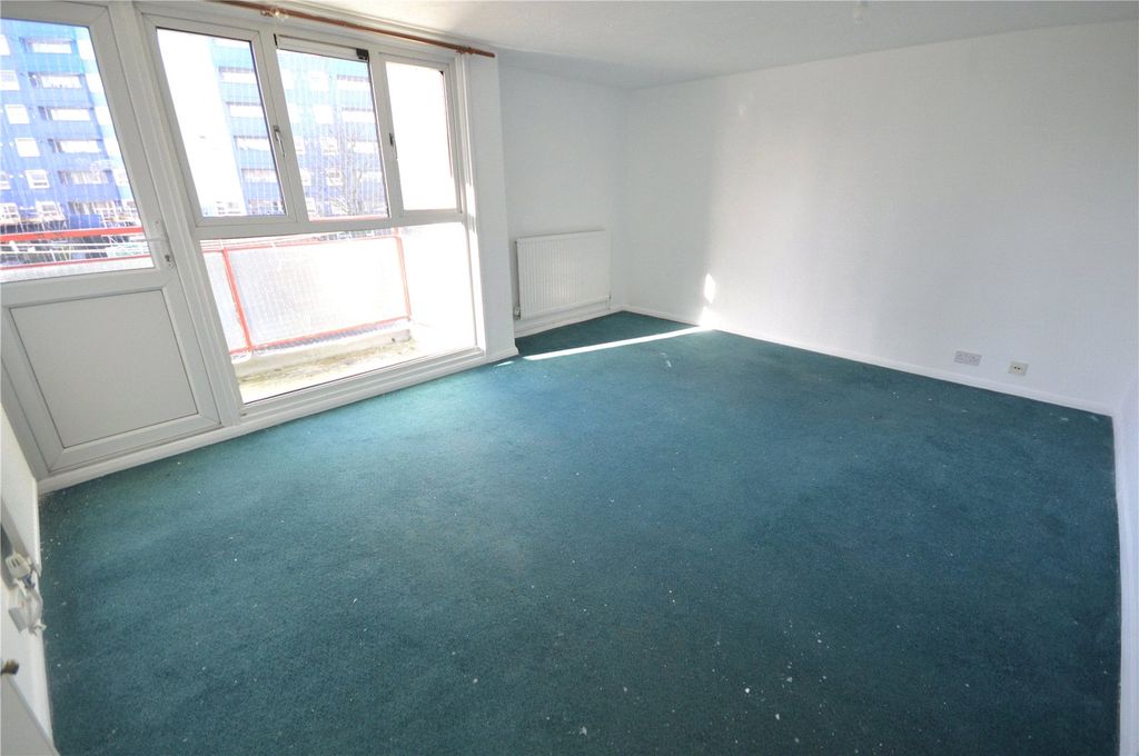 Property photo 2 of 8 Picture No. 03