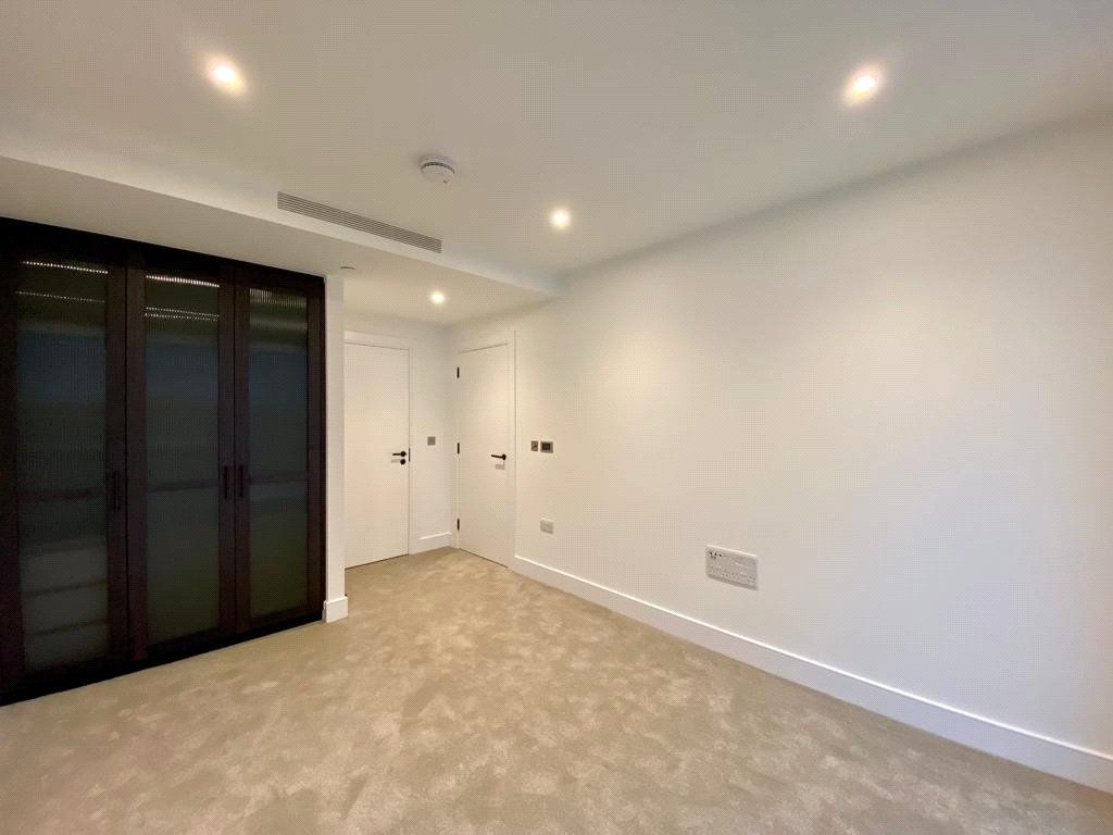 Property photo 3 of 14 Picture No. 23