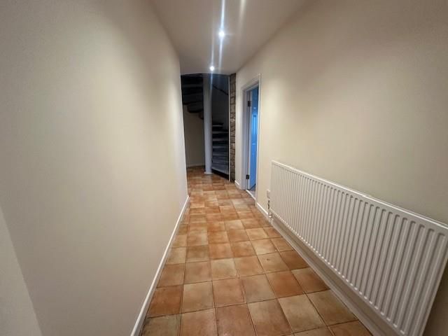 Property photo 2 of 22 Hall.Jpg