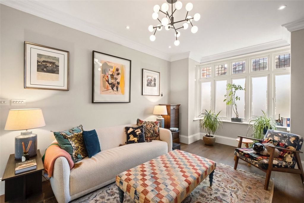 Property photo 3 of 20 Picture No. 23