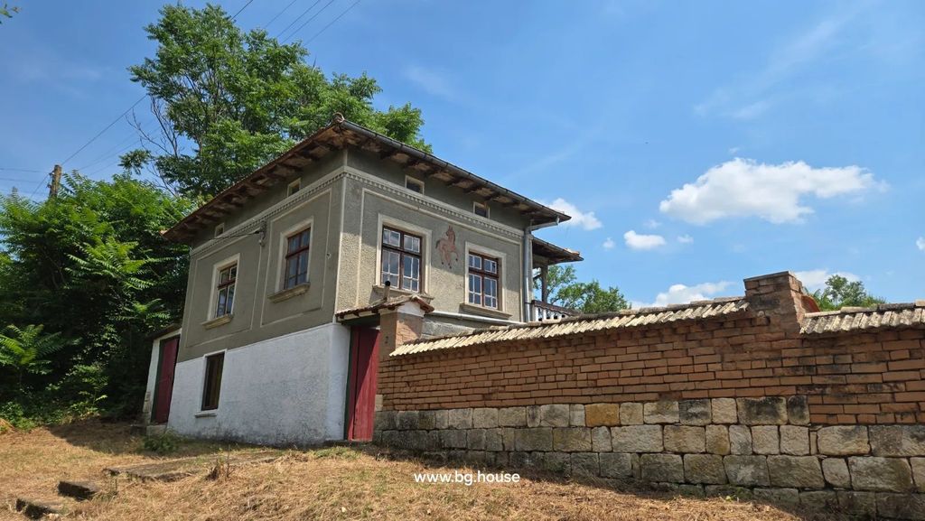 Property photo 2 of 72 Two-Storey House With Windows, Decorative Horse Figure, Tiled Roof, Brick And Stone Fence, Greenery.