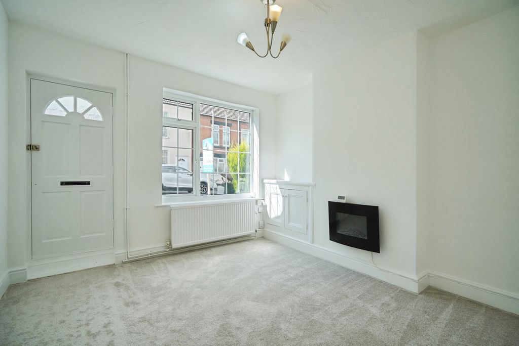 Property photo 3 of 14 Pbox-Img.Jpg