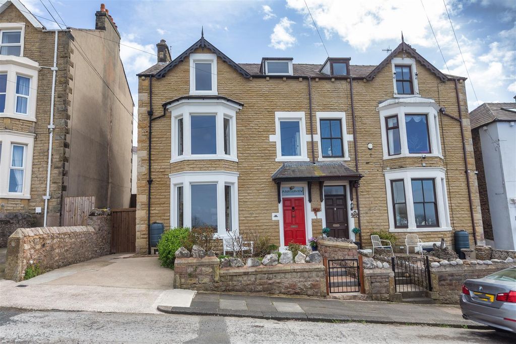 Property photo 1 of 30